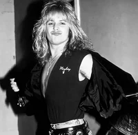 VINCE NEIL