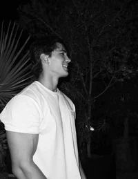 01 - Johnny Kavanagh