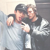 Шейн Холлендер 