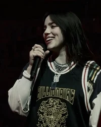 BILLIE EILLISH