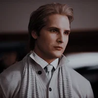 CARLISLE CULLEN