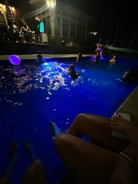 pool party