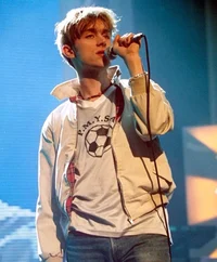 00 DAMON ALBARN 