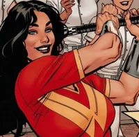 02 DIANA PRINCE 