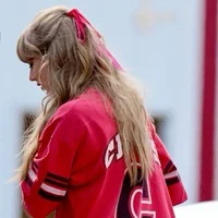 TAYLOR SWITF