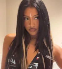 02 Lara Raj