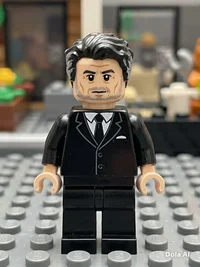 Lou Diamond Phillips