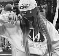 01 Megan Skiendiel