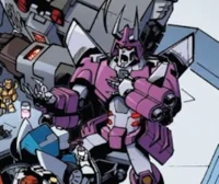 01 Cyclonus-Tailgate