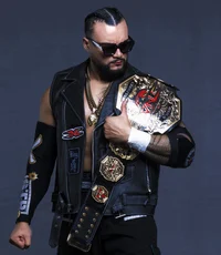 Mike Santana 