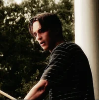 01 Rafe Cameron
