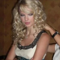 Taylor Alison Swif 
