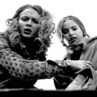 09 - MAX AND HOLLY