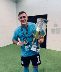 CRISTIAN PAVON