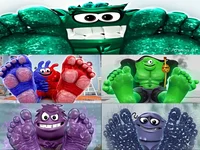 Большие босые ноги 