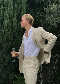IG Grayson Hawthorne