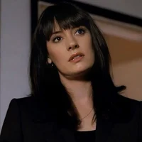 04 - EMILY PRENTISS