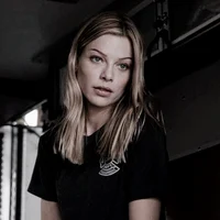 leslie shay