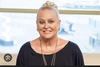 Kim Woodburn 