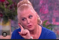 Kim Woodburn 