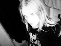RAINE RAVENHOLT