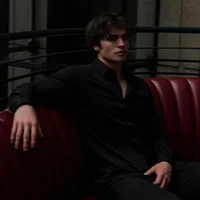 02 Damon Torrance 