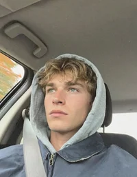 JOEY LYNCH