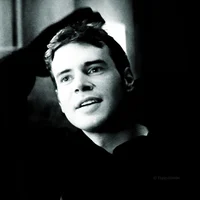 04- ROMAN BRIDGER