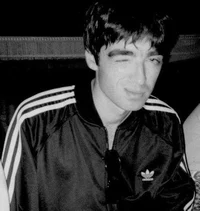 00 NOEL GALLAGHER 