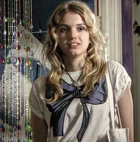01 Cassie Ainsworth