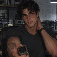 LOVESTRUCK Hacker