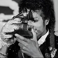 010 MICHAEL JACKSON