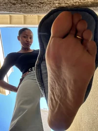 Giantess Wife Kira