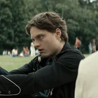01 Sam Riordan