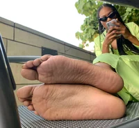 Giantess Wife  