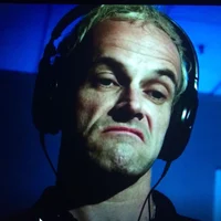 012 SIMON WILLIAMSON