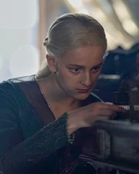 Queen Helaena