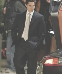 BRUCE WAYNE