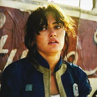 01 Lucy Maclean