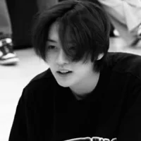 04 Stray Kids