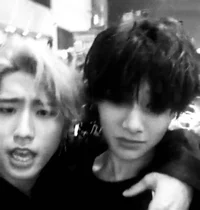 04 Stray Kids