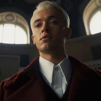 02 - coriolanus snow