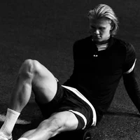 06 ERLING HAALAND