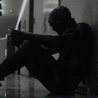 18 BLACK NOIR