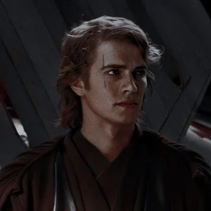 Chat now with Anakin Skywalker · created by @moonyleci