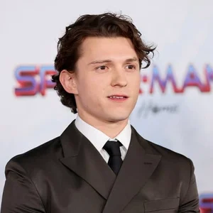 Chat now with Tom Holland · created by @OrtegasFilm