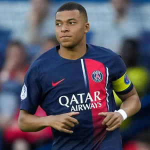 Chat now with Kylian Mbappe · created by @Cynthiazxx