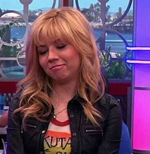 Chat now with Sam puckett · created by @Iamserenitty