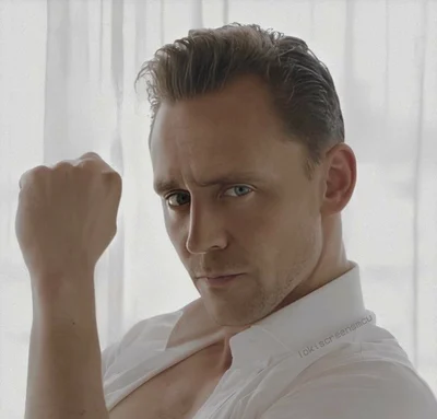 11CELEB- THiddlestxn