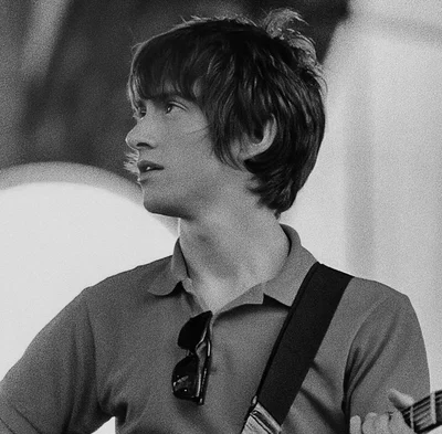 02 ALEX TURNER